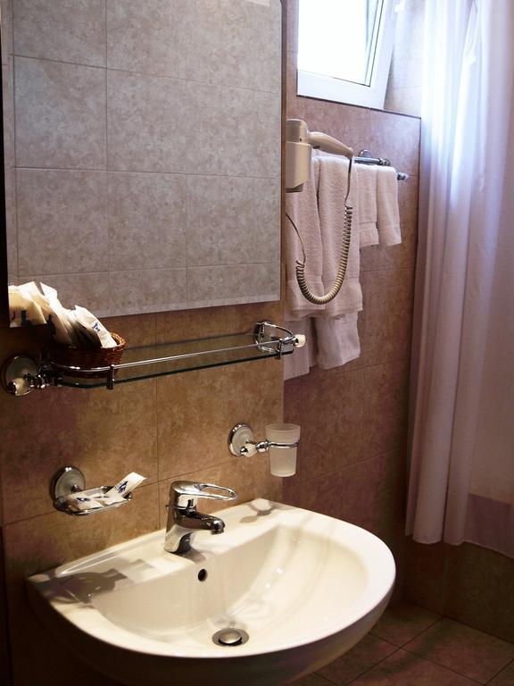 Hotel Piccolo Mondo Bukurešť Pokoj fotografie